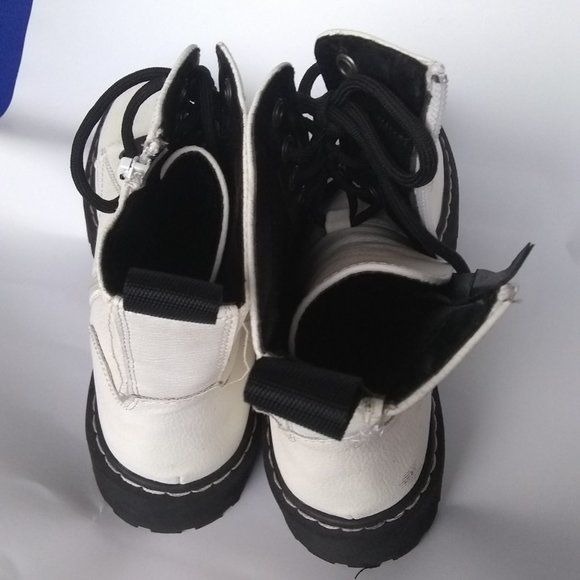 Sincerely Jules White Faux Leather “Harley” Combat Laced Up  Boot Size 6M School - Picture 2 of 5